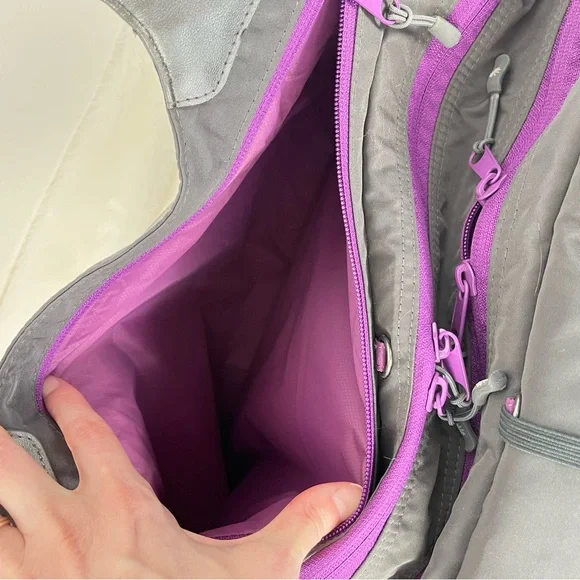 Athleta Spring Tote Gym Duffle Weekender Bag - Picture 10 of 13